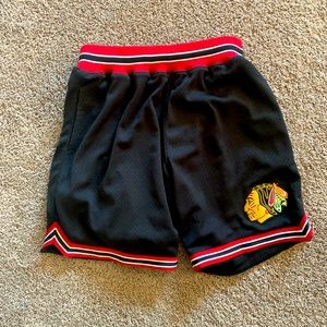 Chicago blackhawks Mitchell &ness authentic shorts